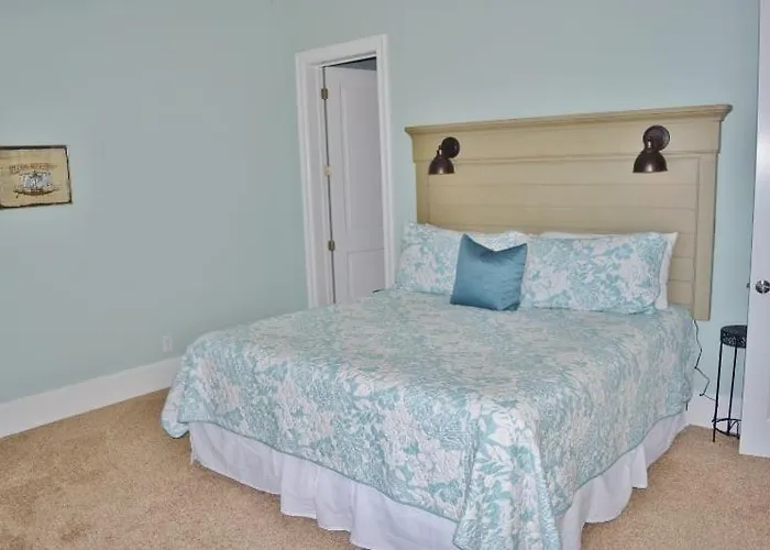Holiday home Halekai Iii By Gsvr - Amazing Renovation Coming Fall 2025! - Sleeps 42 Gulf Shores